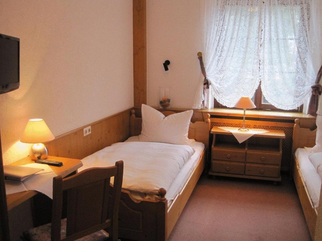 Hotel Restaurant Albans Sonne Bad Rippoldsau-Schapbach Стая снимка